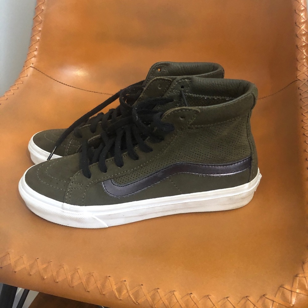 DARK GREEN HIGH TOP VANS